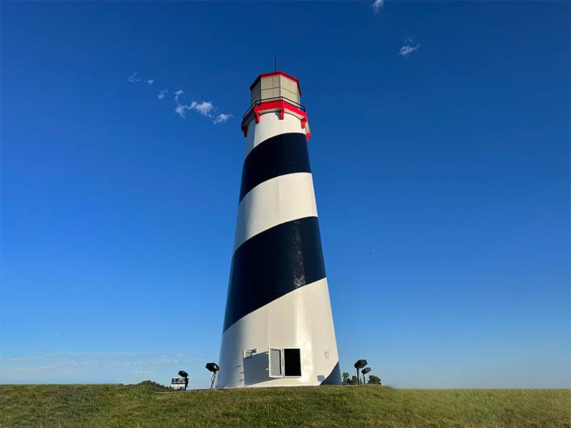 Lighthouse that was painted by Mongan Painting